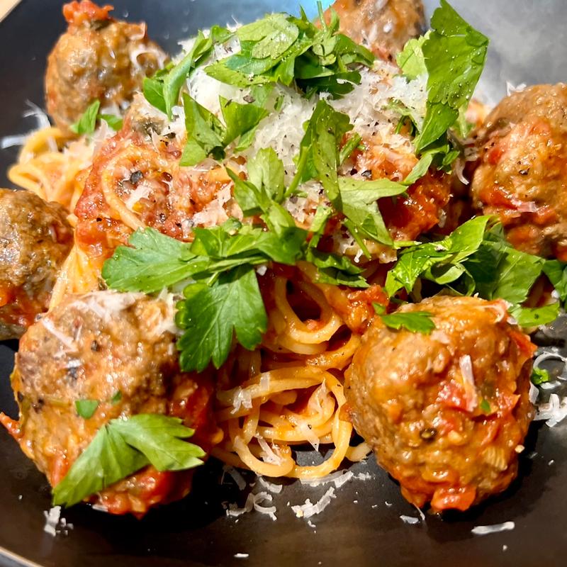 手ごねハンバーグ(信濃屋 野沢店)