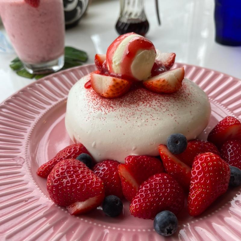 ストロベリーティラミスパンケーキ(カフェシュシュ)