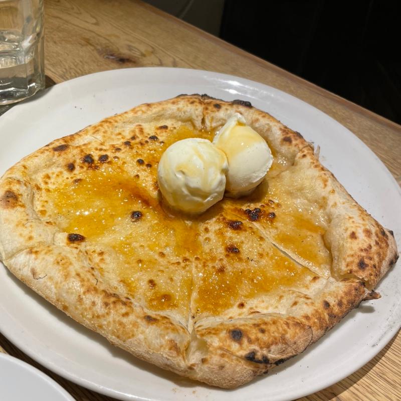 シナモンのピザ(ケベロス明治神宮前店)