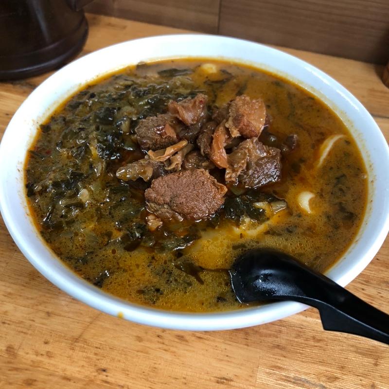 高菜牛肉麺(華隆餐館)