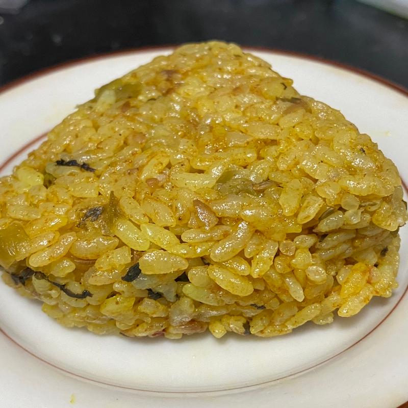 スパイスカレーの魯肉飯おむすび(SPICY CURRY 魯珈 （スパイシーカレー ろか）)