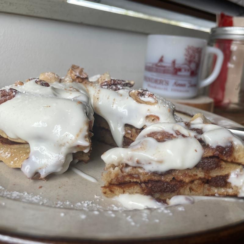 cinnamon  roll  pancake(シナモンロールパンケーキ)(DAKOTA ・RUSTIC TABLE・)