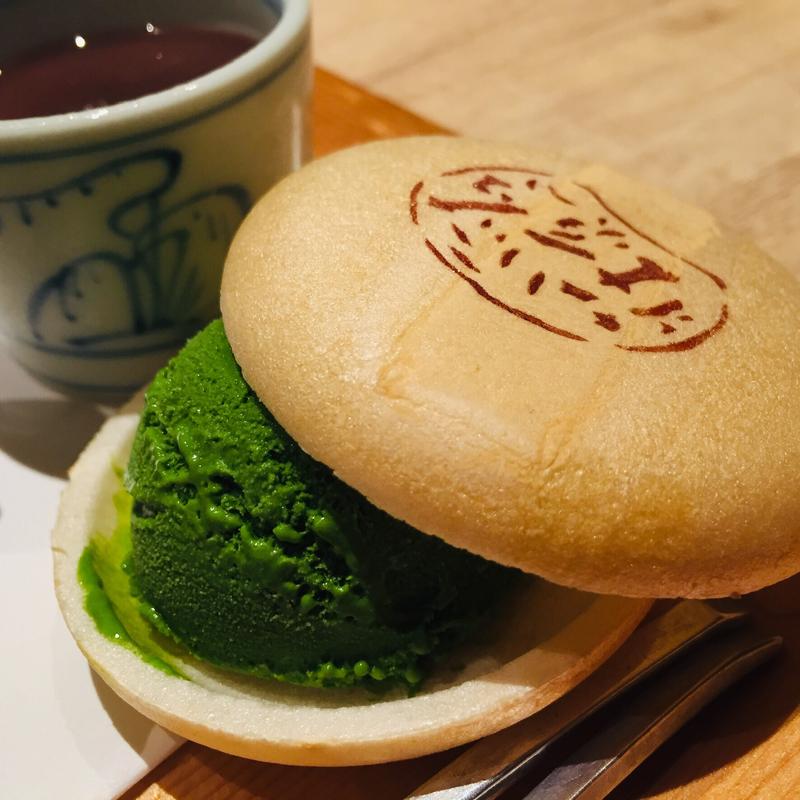 甘味 手作り抹茶アイス最中(妙見温泉石原荘・レストラン石蔵)