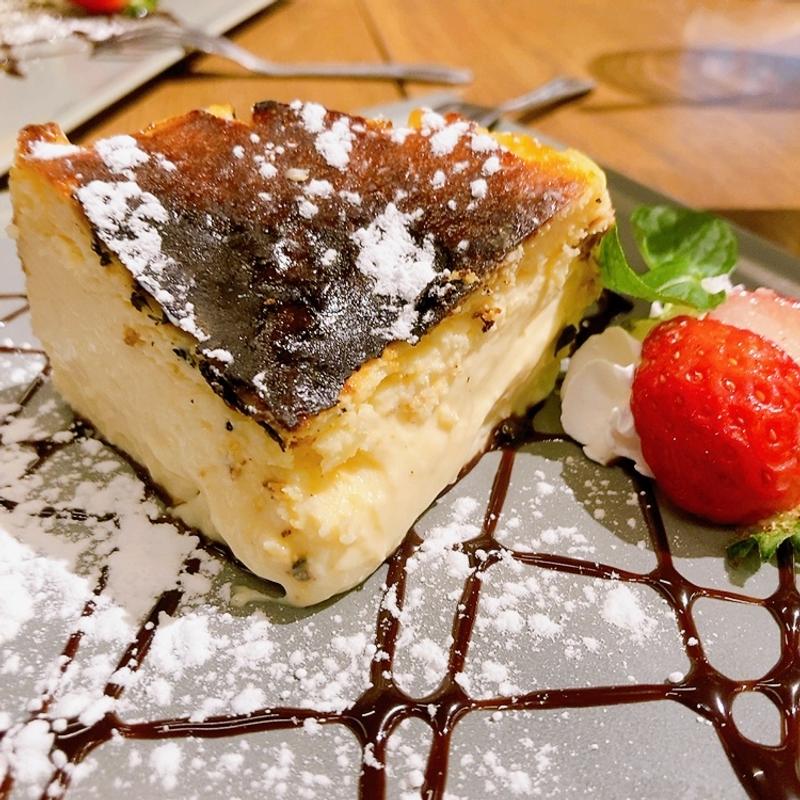 バスクチーズケーキ(Tapas Kitchen by Massa)