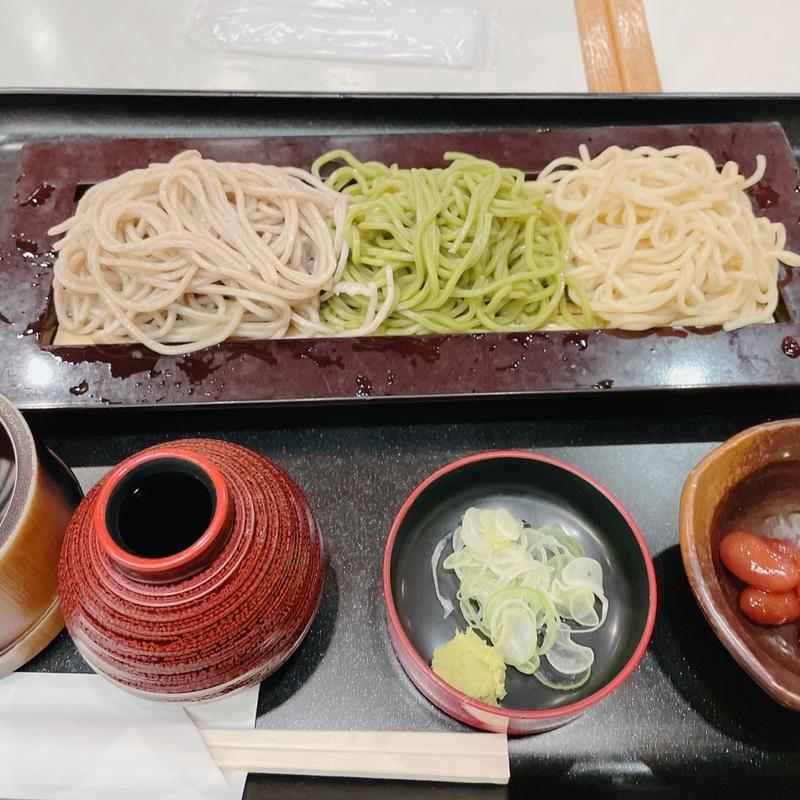 三色そば(そば処 善左衛門 )