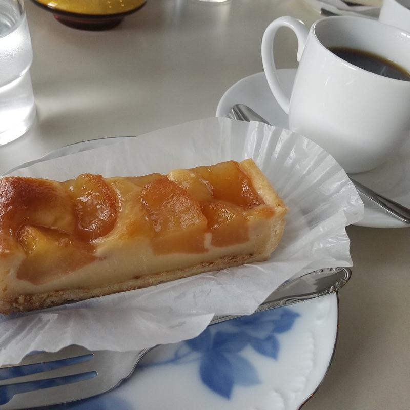 リンゴのタルト(カフェ ベルミネット)