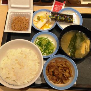 牛小鉢朝定食(松屋 武蔵小杉店 )