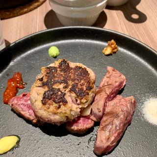 肉屋のハンバーグとハラミステーキと〆ご飯セット(肉屋のハンバーグと炊きたての米)