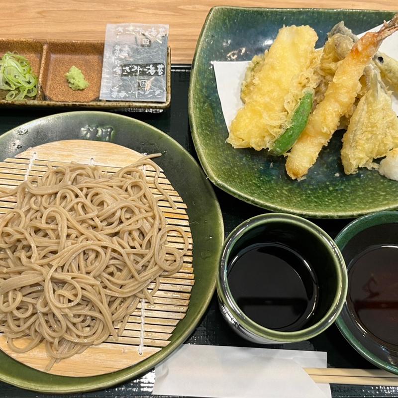 天ぷら7品盛り蕎麦(挽きぐるみ蕎麦屋 禅開)