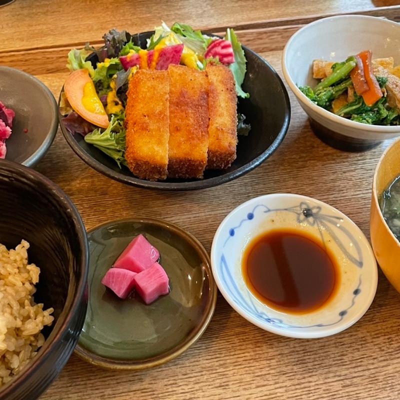 日替わり一汁三菜(Brown Rice Tokyo Omotesando)