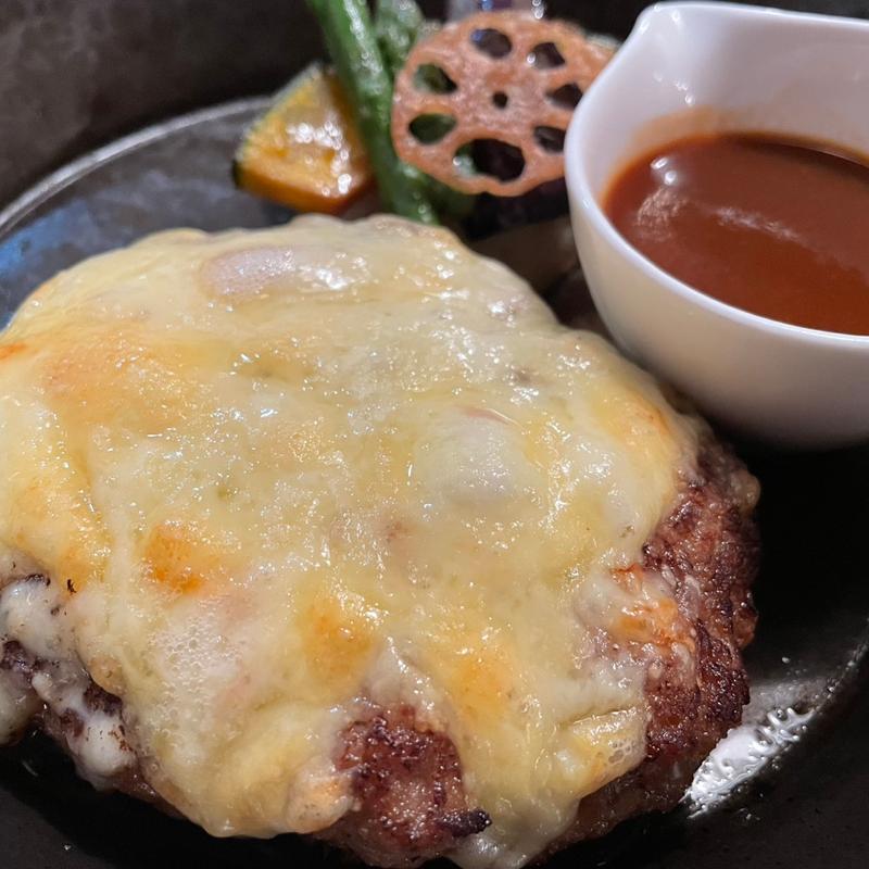 ハンバーグチーズ焼き(レストランＨＡＭＡ)