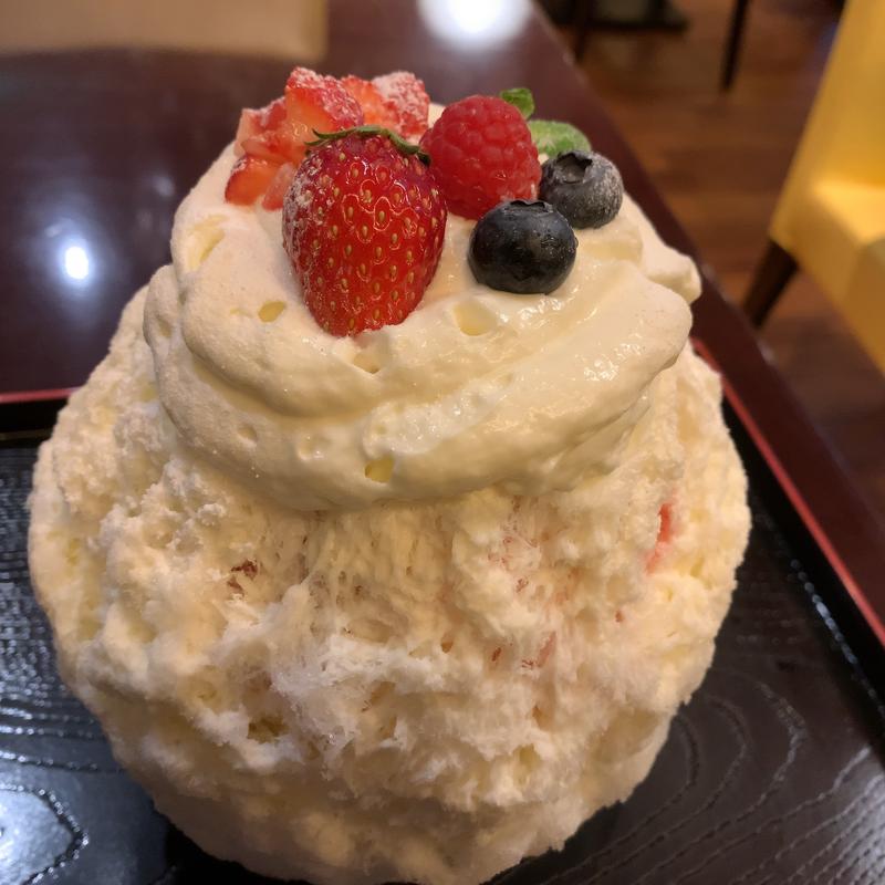 いちごホワイトチョコ(かき氷専門店氷連)