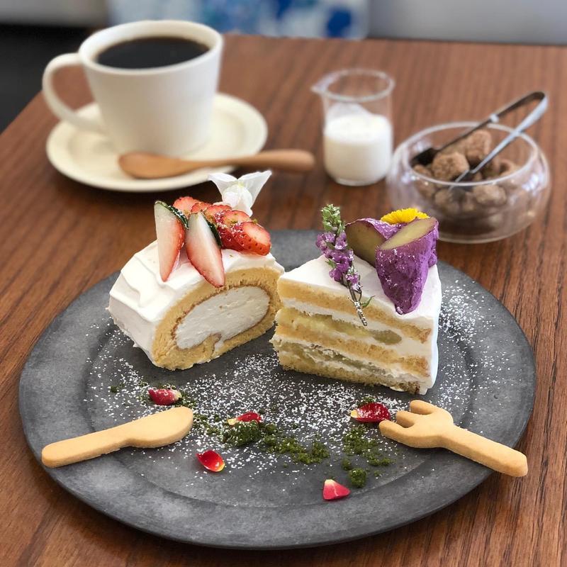 ロールケーキ スイートポテトショートケーキ(菓子35山)