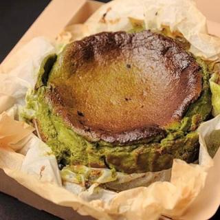 深み抹茶のバスクチーズケーキ(大三萬年堂HANARE 渋谷東急フードショー店)