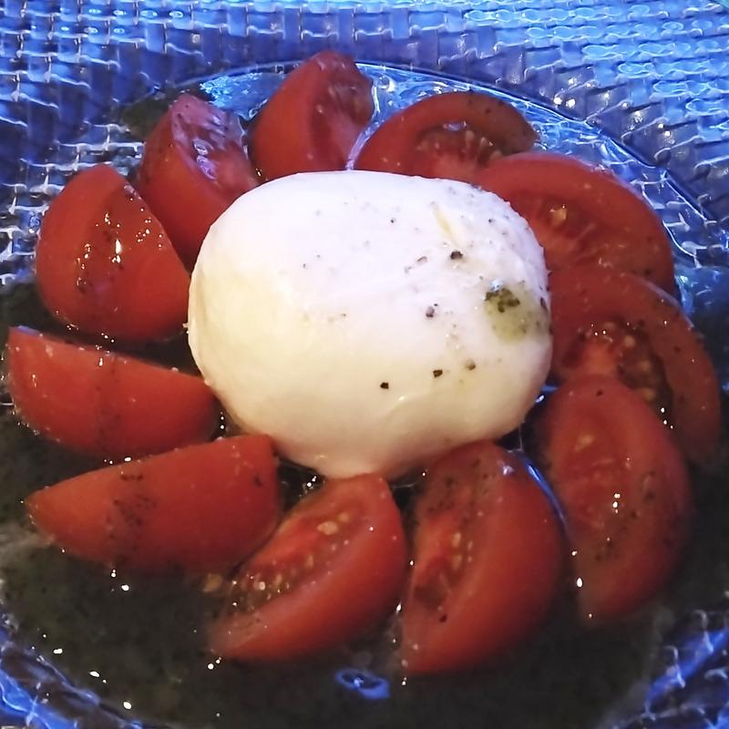 カプレーゼ(Bar　BATTERY （バーバッテリー）)