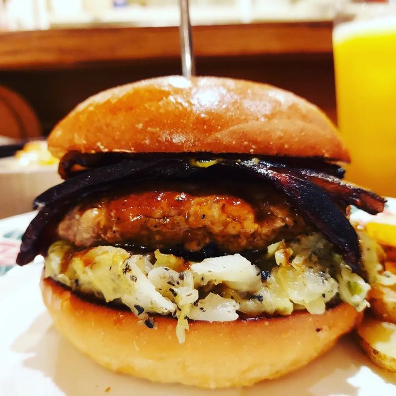 ペリゴール(Kaminari Burgers(カミナリバーガーズ))