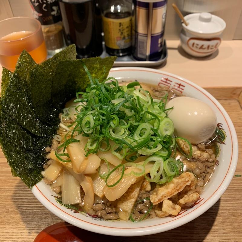 尾道ラーメン全部のせ(尾道ラーメン八じゅう蒲田本店)