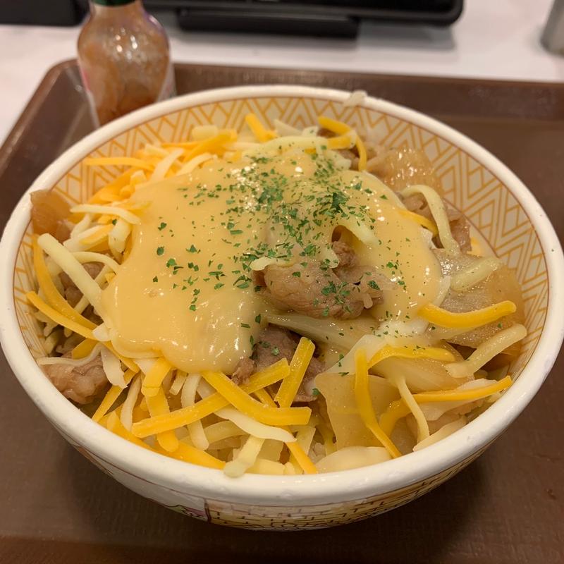 3種のチーズ牛丼(すき家 江東千石店 )