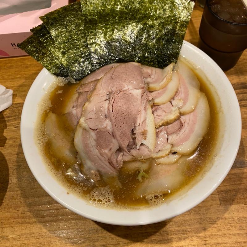 煮干し中華そば＋チャーシュー(煮干し中華そば 一剣)