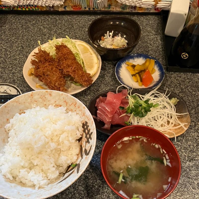 なかおちとカキフライ(なかおちの店 千代)