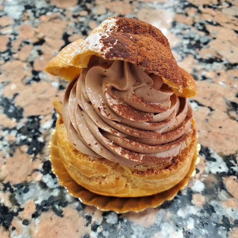 生チョコシュー(トリアノン洋菓子店 高円寺本店)