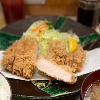 特ロースかつ定食(とんかつ とん太)
