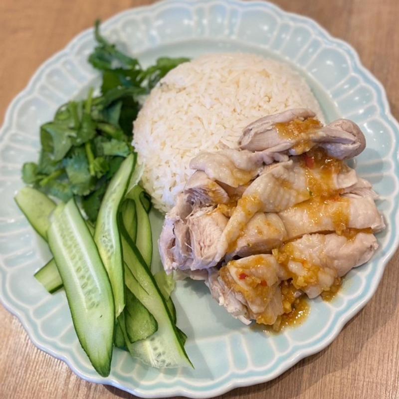 タイ産｢米どり｣のカオマンガイ(マンゴツリーカフェ東京ドームシティラクーア)