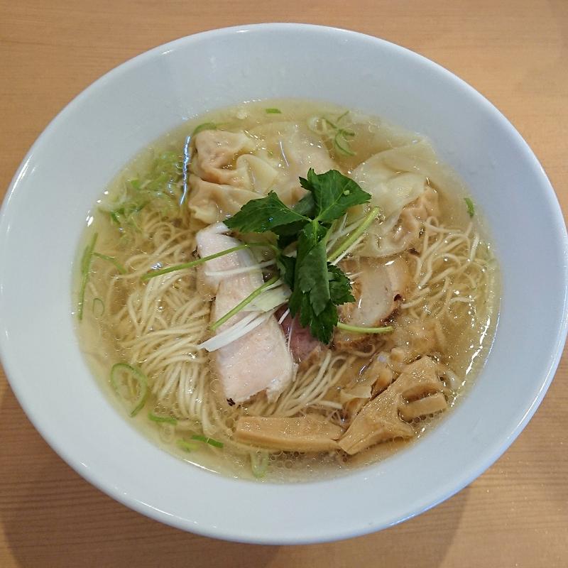 塩わんたん麺(麺や 一峯)