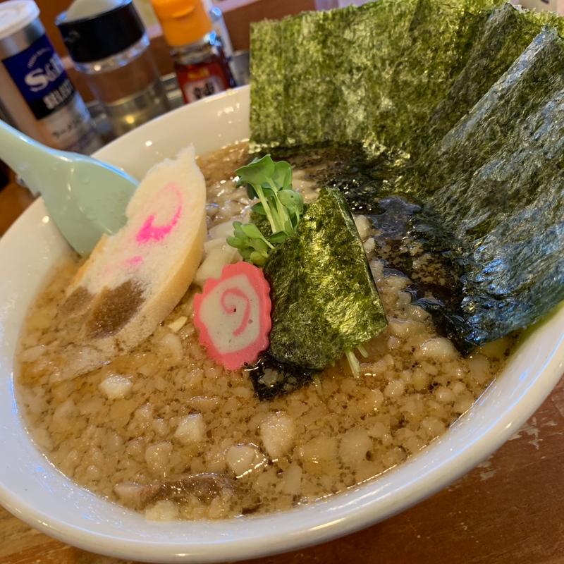 背脂煮干そば 並盛 背脂大(中華そば 札幌煮干センター)