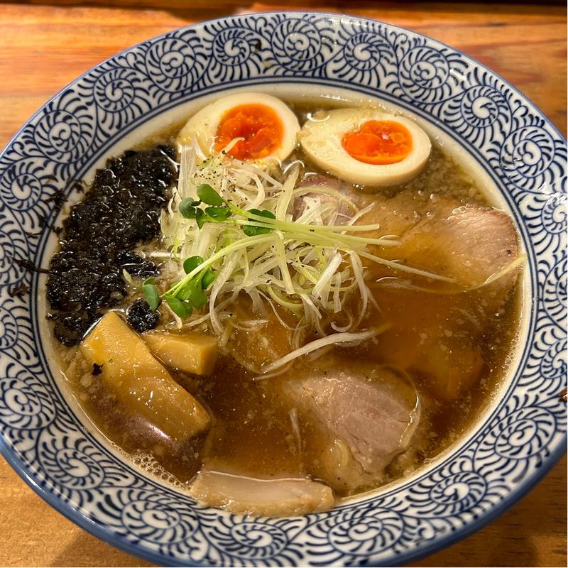 魚介醤油ラーメン　(煮卵入り)(麺は鎹 京橋店)