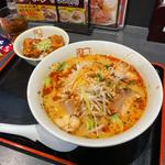 焦がしごまみそラーメン