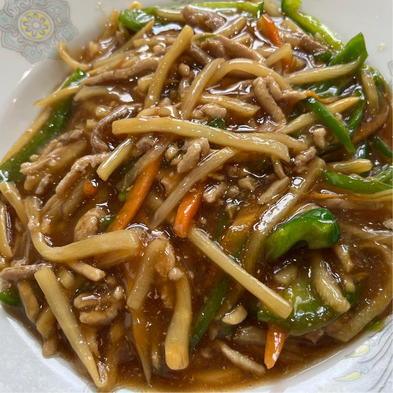 青椒肉絲定食(ラーメン横浜飯店)