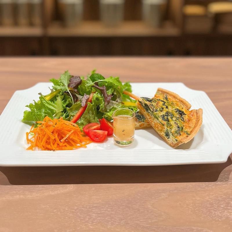 ほうれん草と人参のキッシュプレート(茶珈堂)