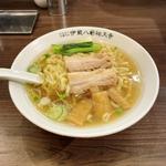 打ち立て中華そば（塩）(打ち立て中華そば 伊蔵八)