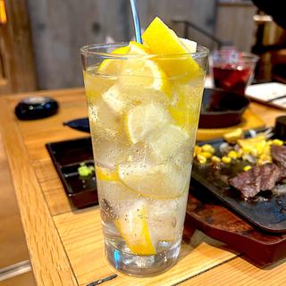 レモンサワー(ニクバルダカラ名駅シンフォニー豊田ビル店)