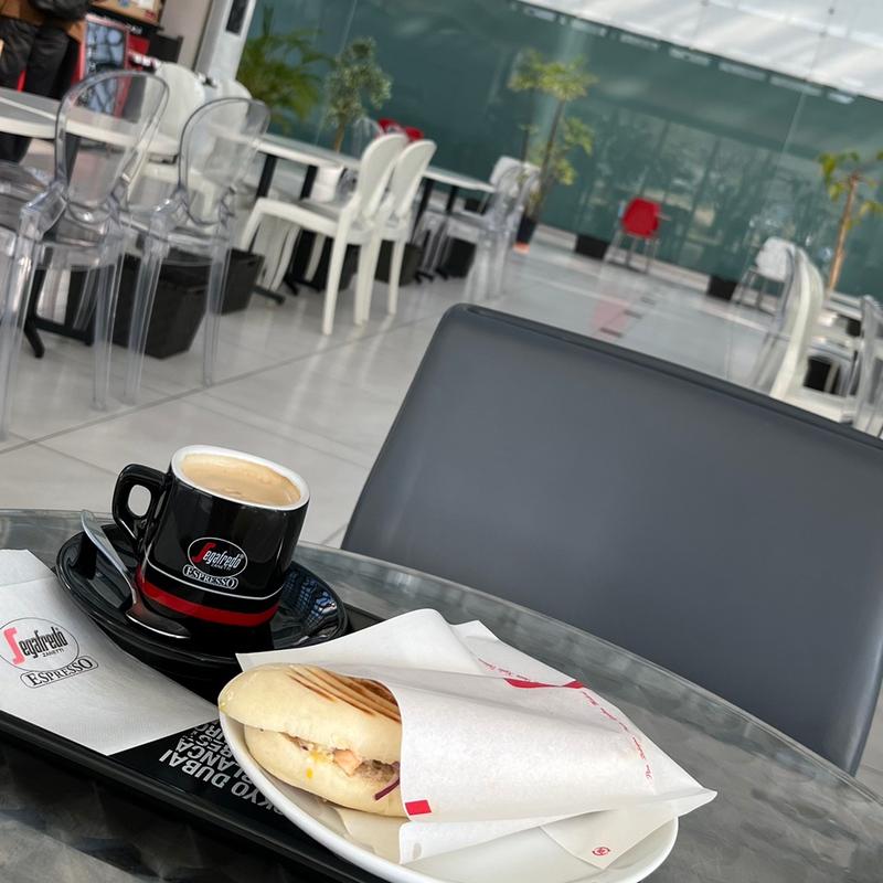 海老とアボカドのタルタル(セガフレード･ザネッティ･エスプレッソ 芝浦埠頭ヨコソーレインボータワー店)