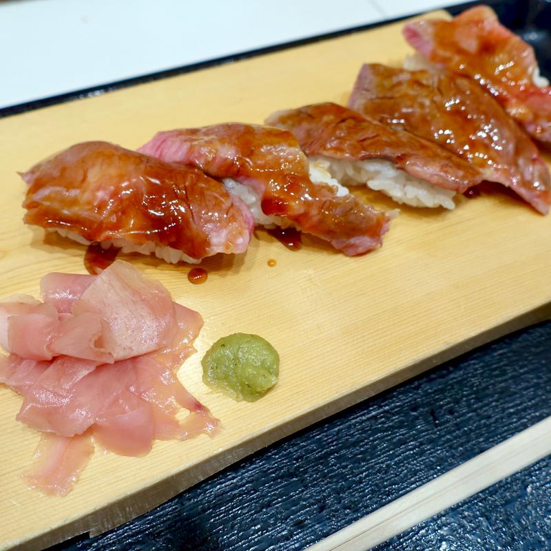 牛とろ寿司(くらや)