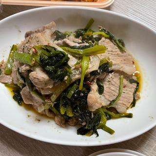 小松菜と豚ロース炒め(旭町)