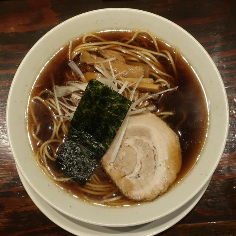 醤油らぁ麺(無添加らぁ麺奏)