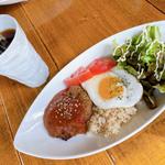 ロコモコ(オニヤンマ コーヒー&ビア)