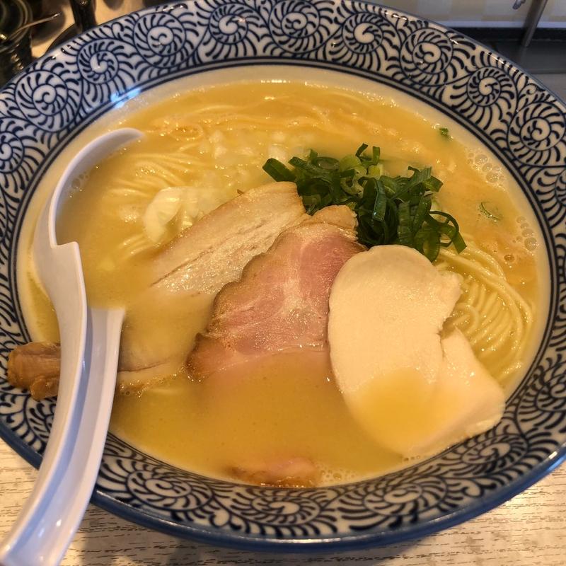 (麺屋カモメ亭)