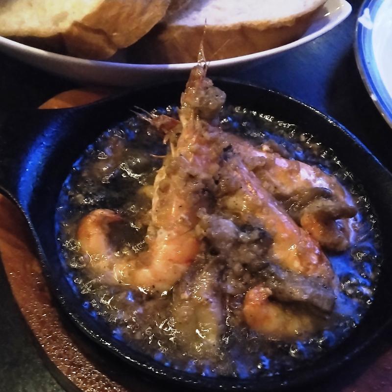 有頭海老のアヒージョ(Bar　BATTERY （バーバッテリー）)