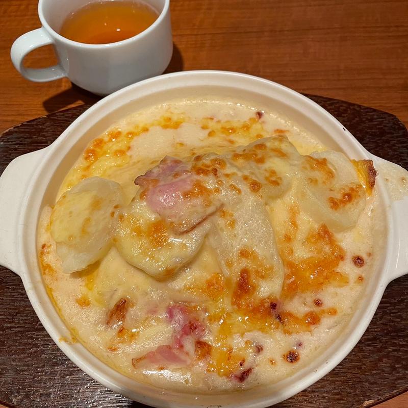 ドリアオムライス　ポテトとベーコン(シャポールージュ )