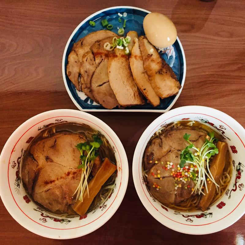 中華そば、濃厚煮干し中華そば、チャーシュー、味玉(拉麺LOVE and PEACE )