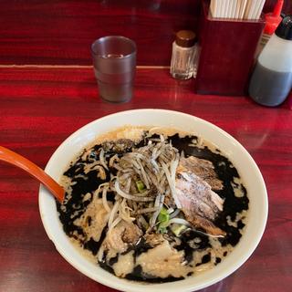 ラー黒(ゴリラーメン)