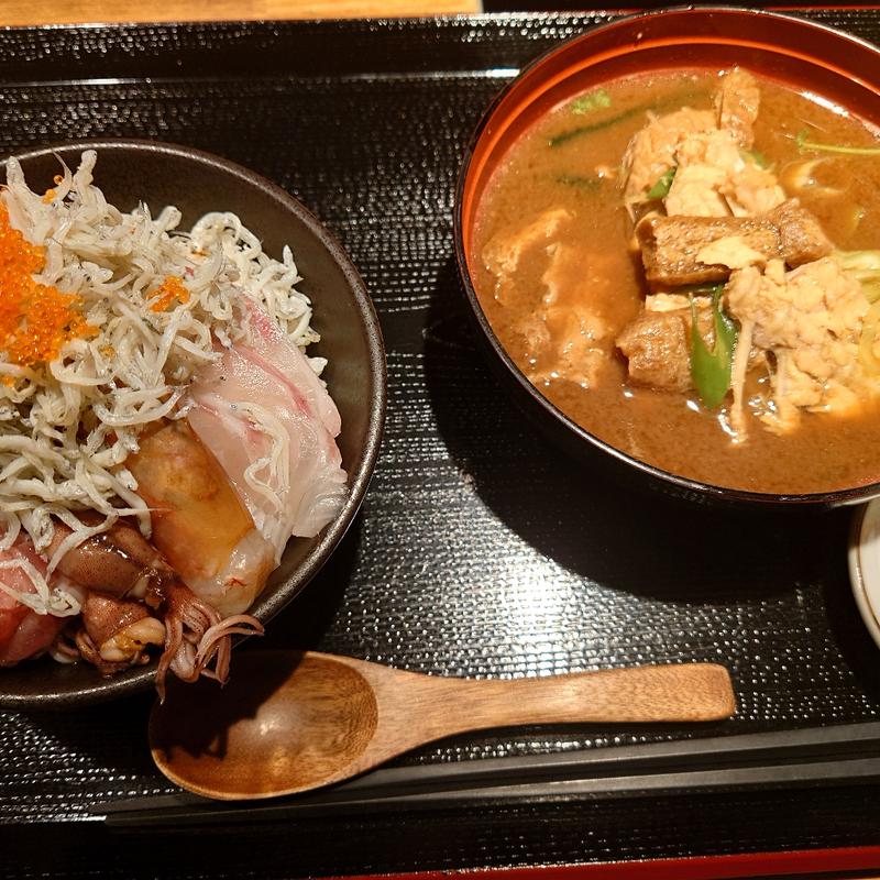 大将おまかせ海鮮丼(おまえの海鮮丼)