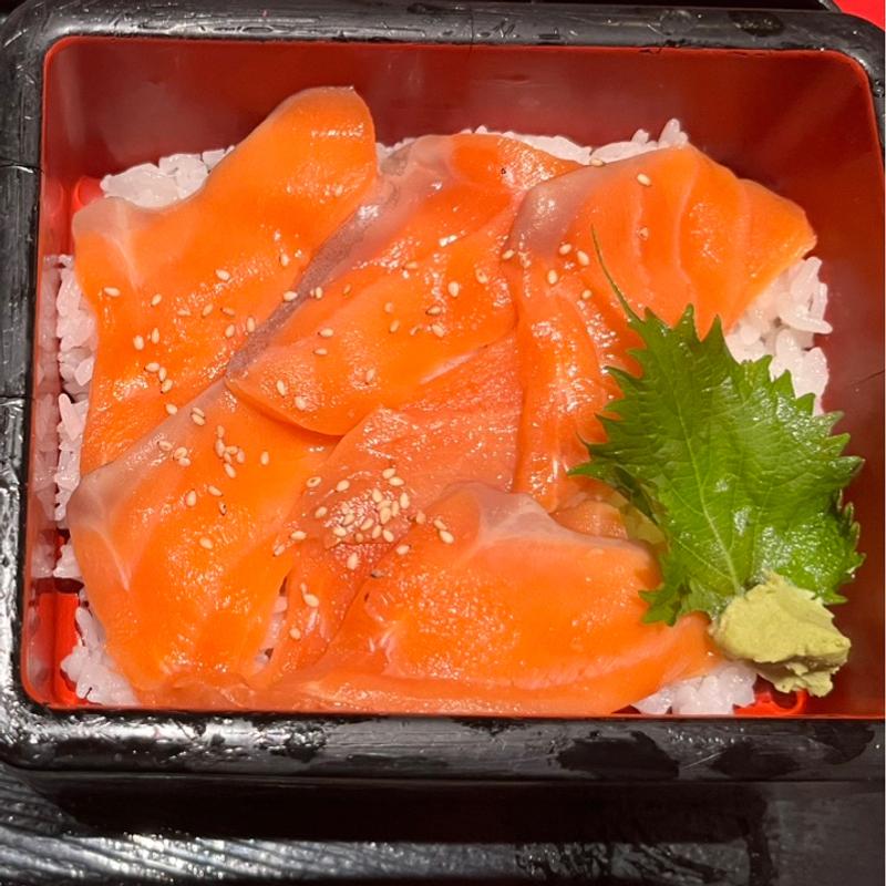 鮭鉄火丼(ユック 千歳空港ターミナルビル店)