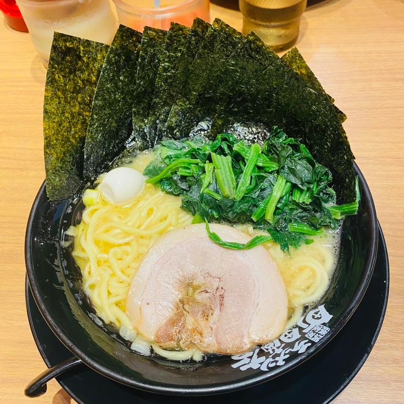 (横浜家系ラーメン　町田商店　武蔵小杉店)