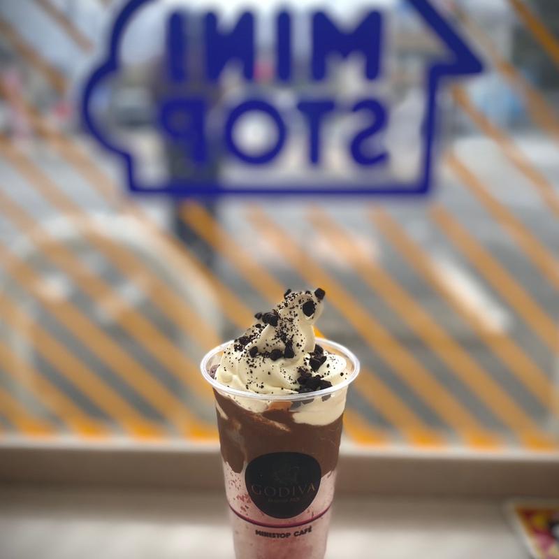 贅沢ショコラいちご(ミニストップ 神代植物公園前店)