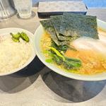 チャーシュー麺、ライス(ichinori)